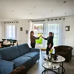 La Haie Penée ****