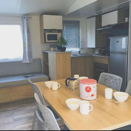 La Haie Penee **** Campsite Saint-Quentin-en-Tourmont