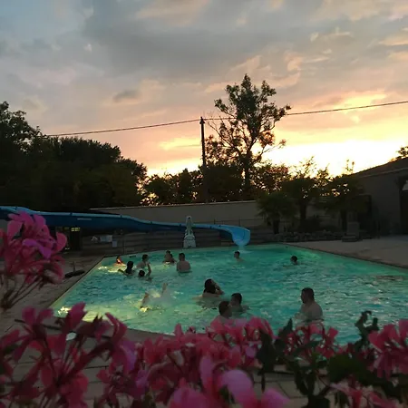 La Haie Penée **** Camping Saint-Quentin-en-Tourmont