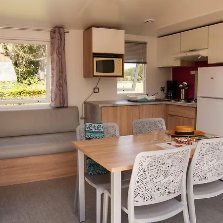 La Haie Penee **** Campsite 4*